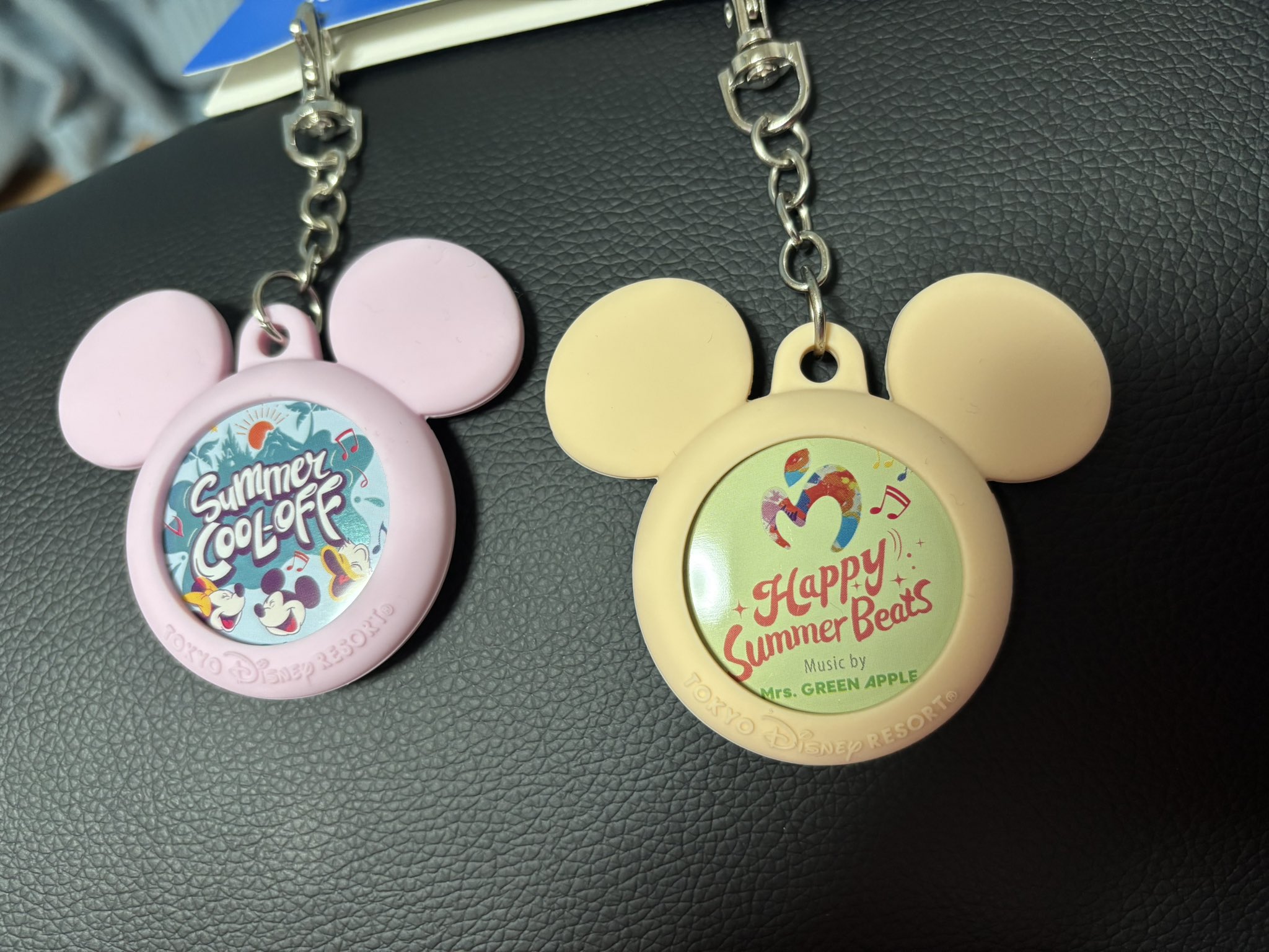 ディズニーMrs.GREENAPPLEミセスコラボ ピンバッジ＆キーホルダー