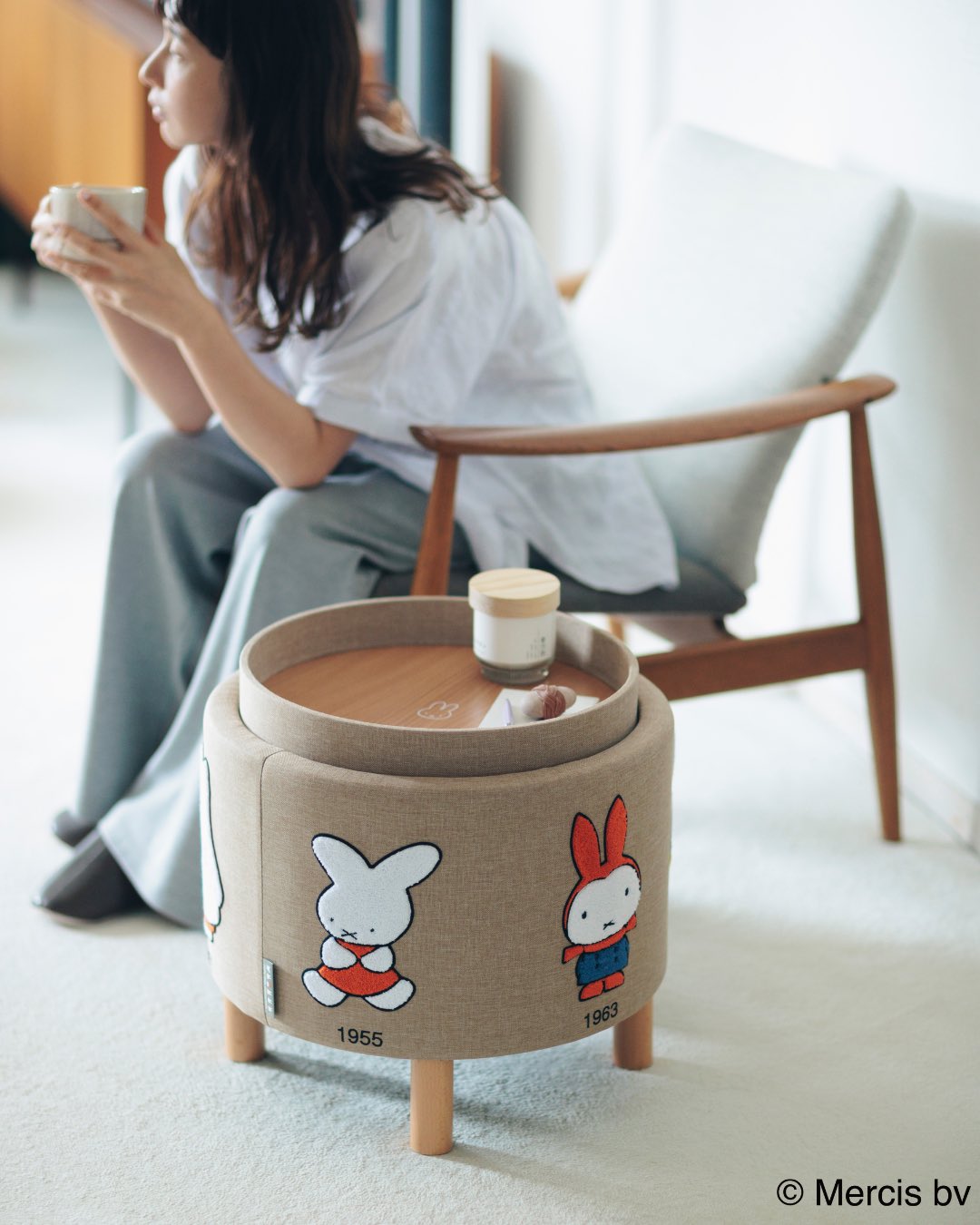 アクリルサイドテーブル新作ミッフィー