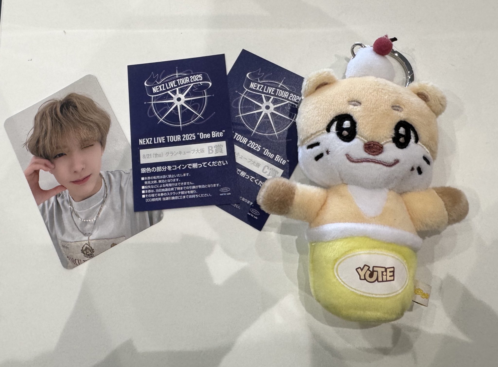 NEXZ ネクスジ トモヤ 直筆サイン入りチェキ ポラロイド makestar