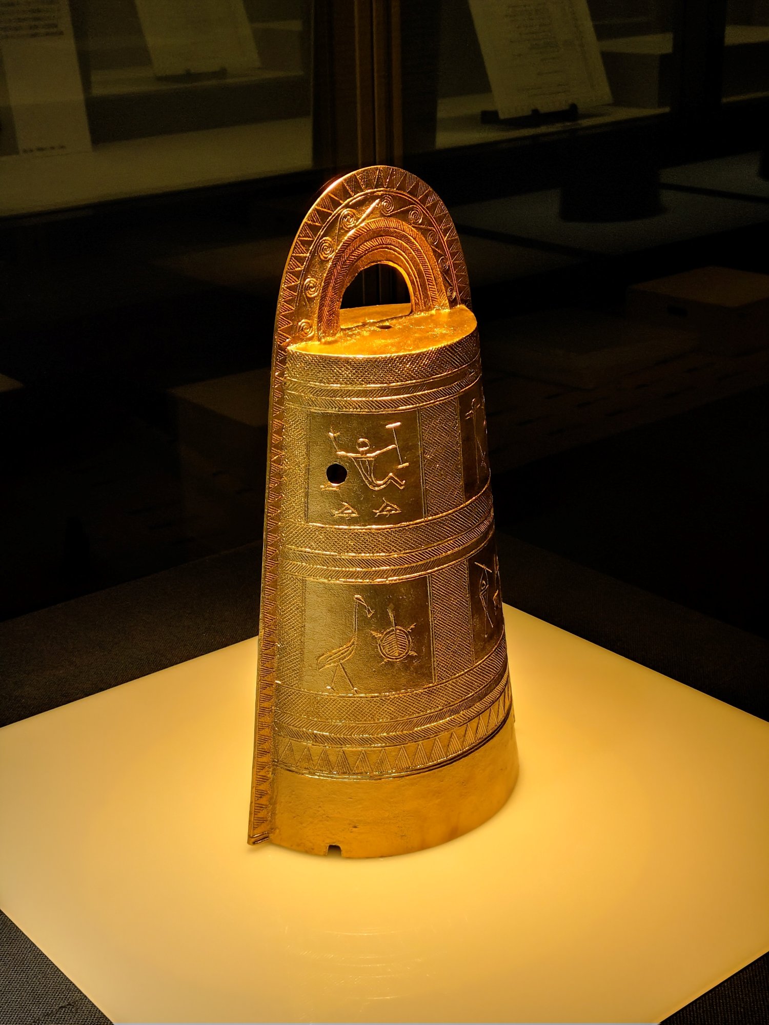 時代物 明治大正期頃？ 大変古い銅鑼 度鑼 古銅 鍛金作り 桴付き 茶道