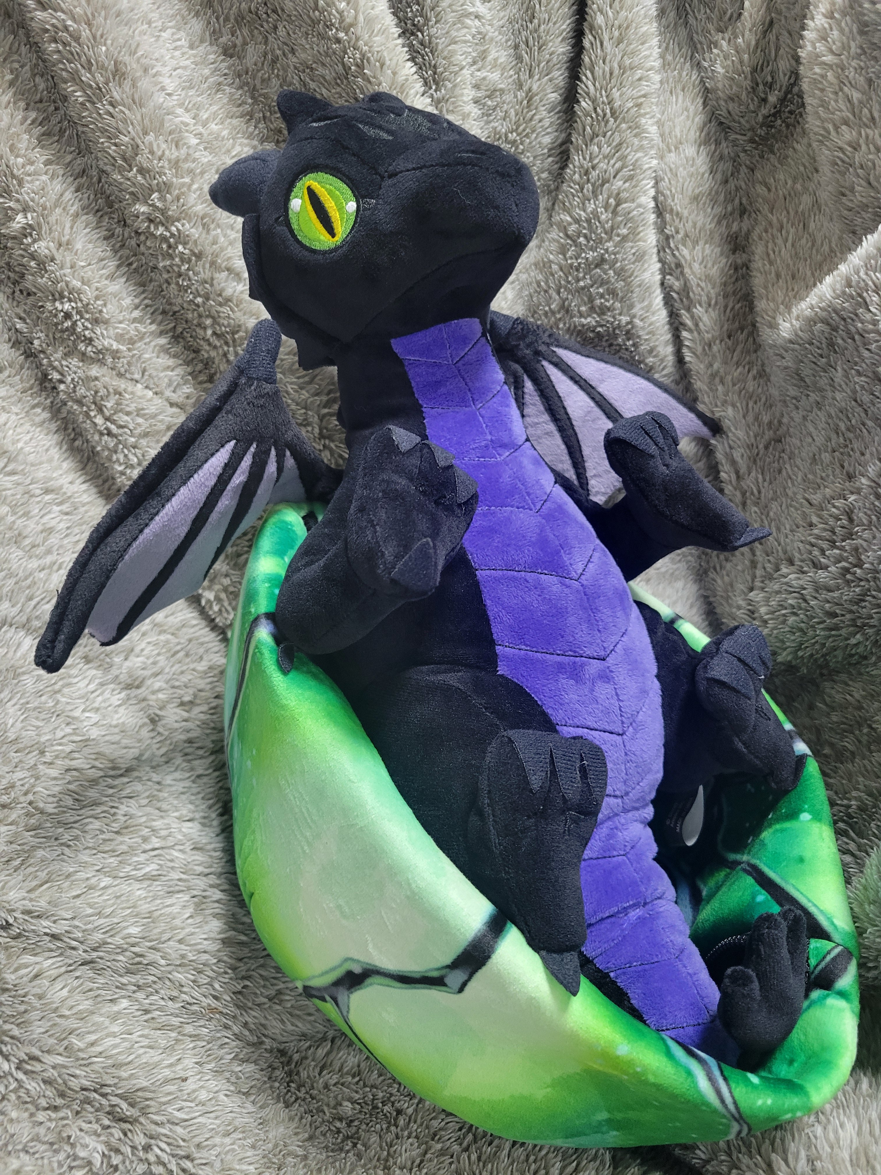 ツイステ】マレウスの抱っこぬいぐるみ (幼体ver.) ショップツイステ