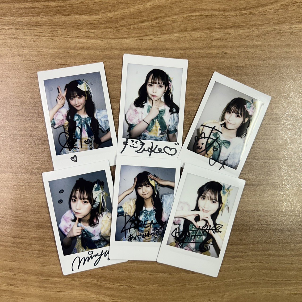 真鍋凪咲 サイン入りチェキ 真鍋凪咲 サイン オン特A3ポスター