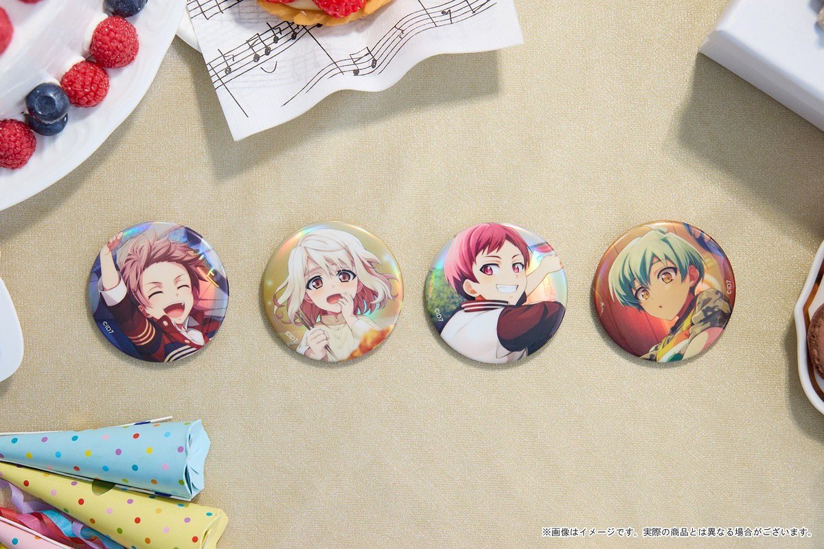 商品紹介】 「缶バッジセット 16 IDOL ALBUM（全4種/グループ別セット