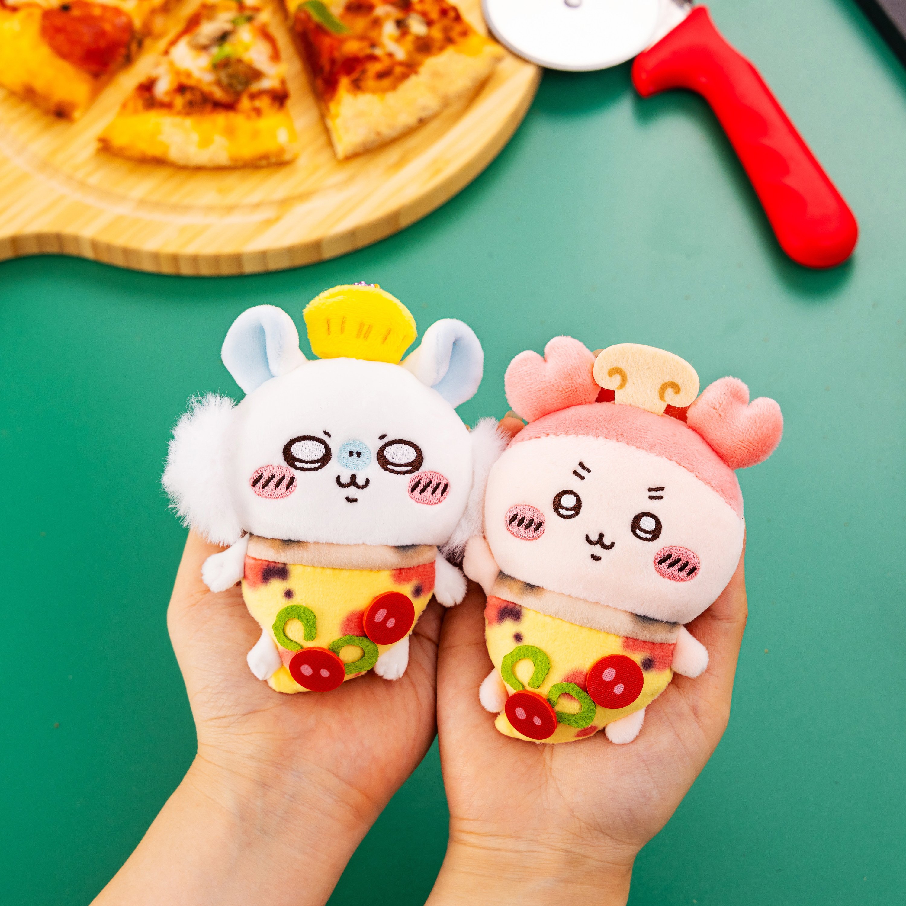 ちいかわ ハロウィン 黒猫マスコット ピザ 【公式通販】