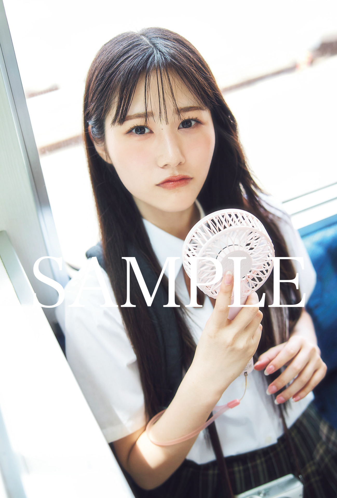 櫻坂46 向井純葉 秘蔵生写真 メンバーサイン入り 直筆 IWTC 櫻坂46