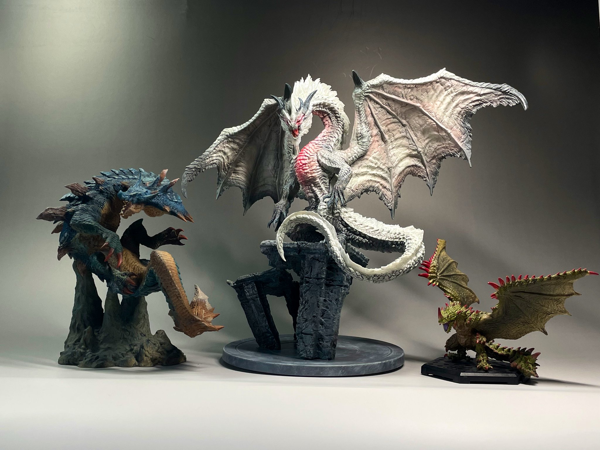 ミラボレアス 一番くじ B賞 フィギュア【リペイント】祖龍 ミラルーツ