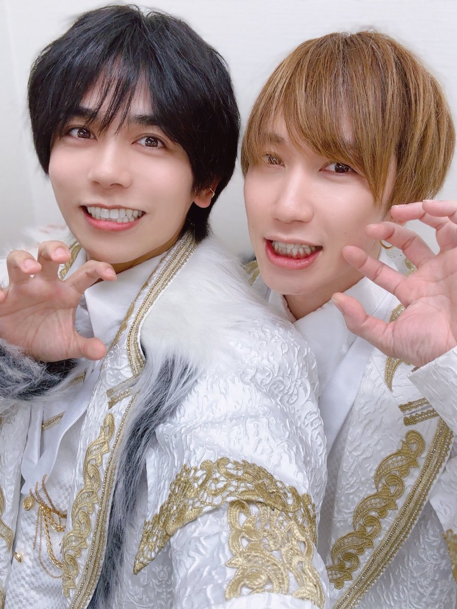 MeseMoa. めせもあ 白服 うちわ 団扇 白服 (@shirofuku_nico) / X