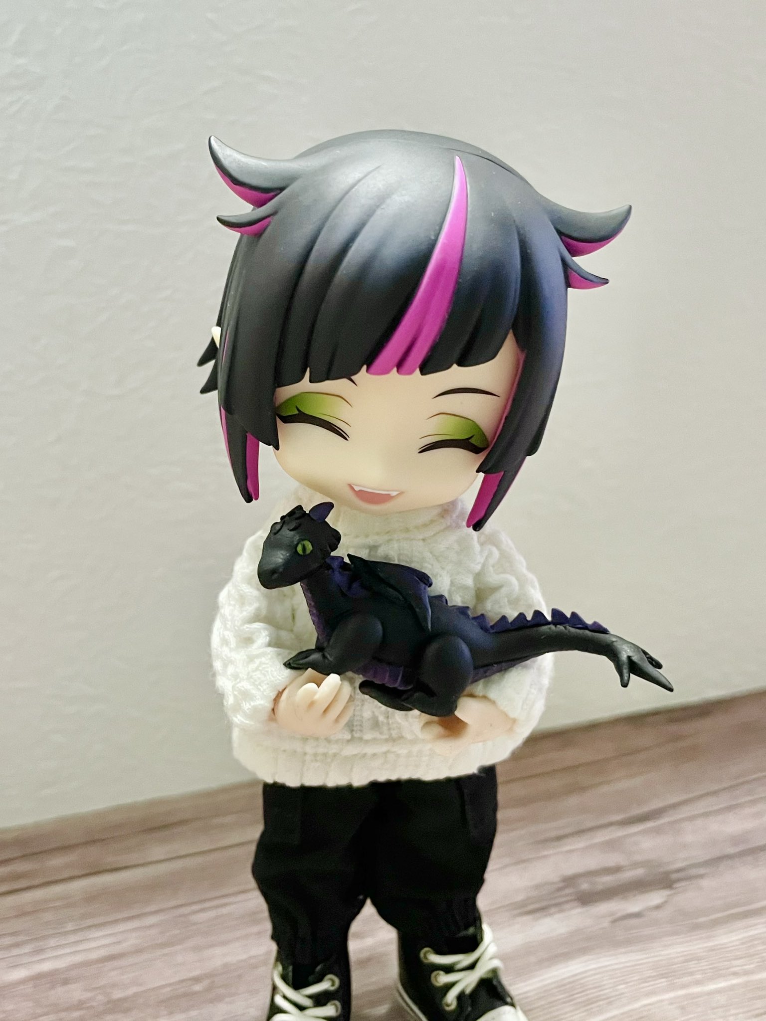 ツイステ マレウス 幼体 マレウスの抱っこぬいぐるみ(幼体ver