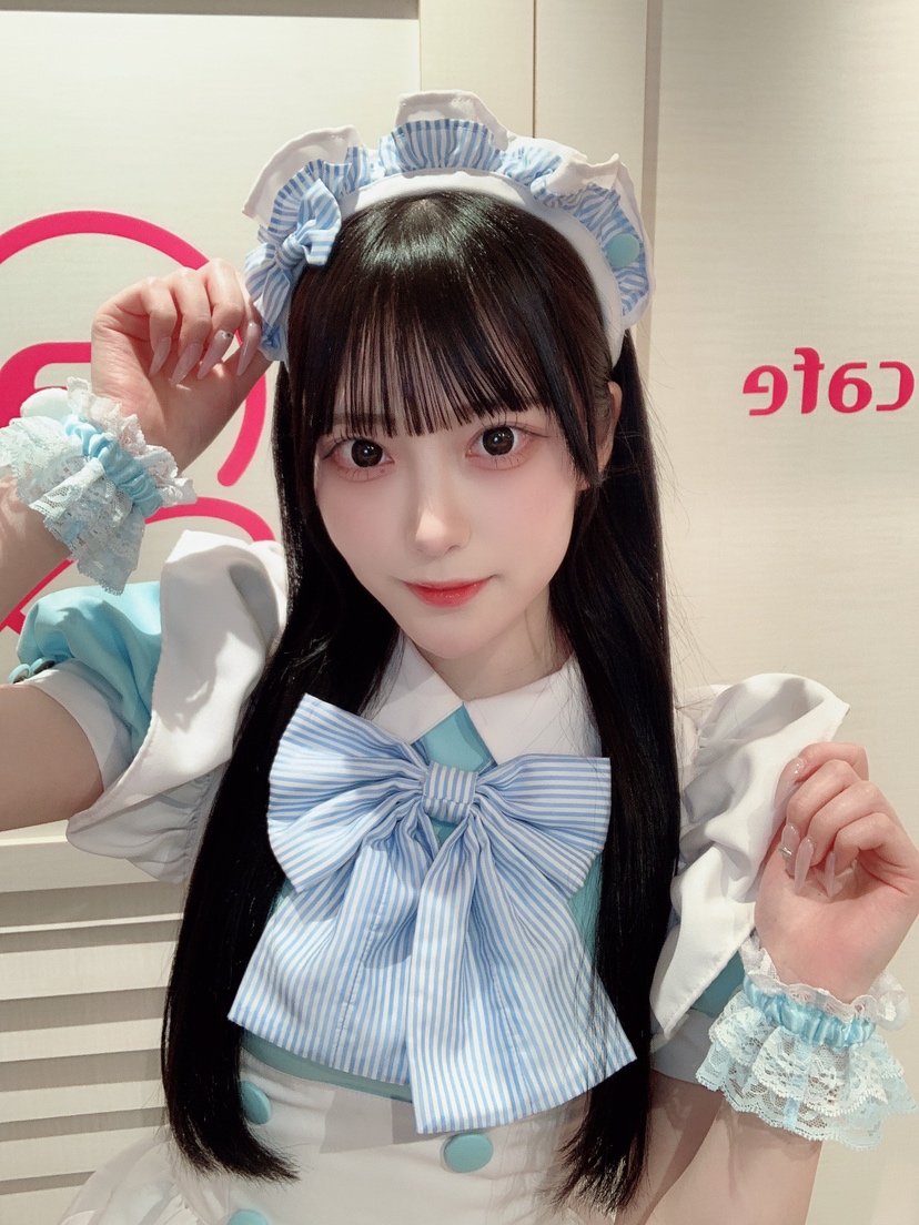 あっとほぉーむカフェ くもり グッズ くもり』プレミアムメイド就任