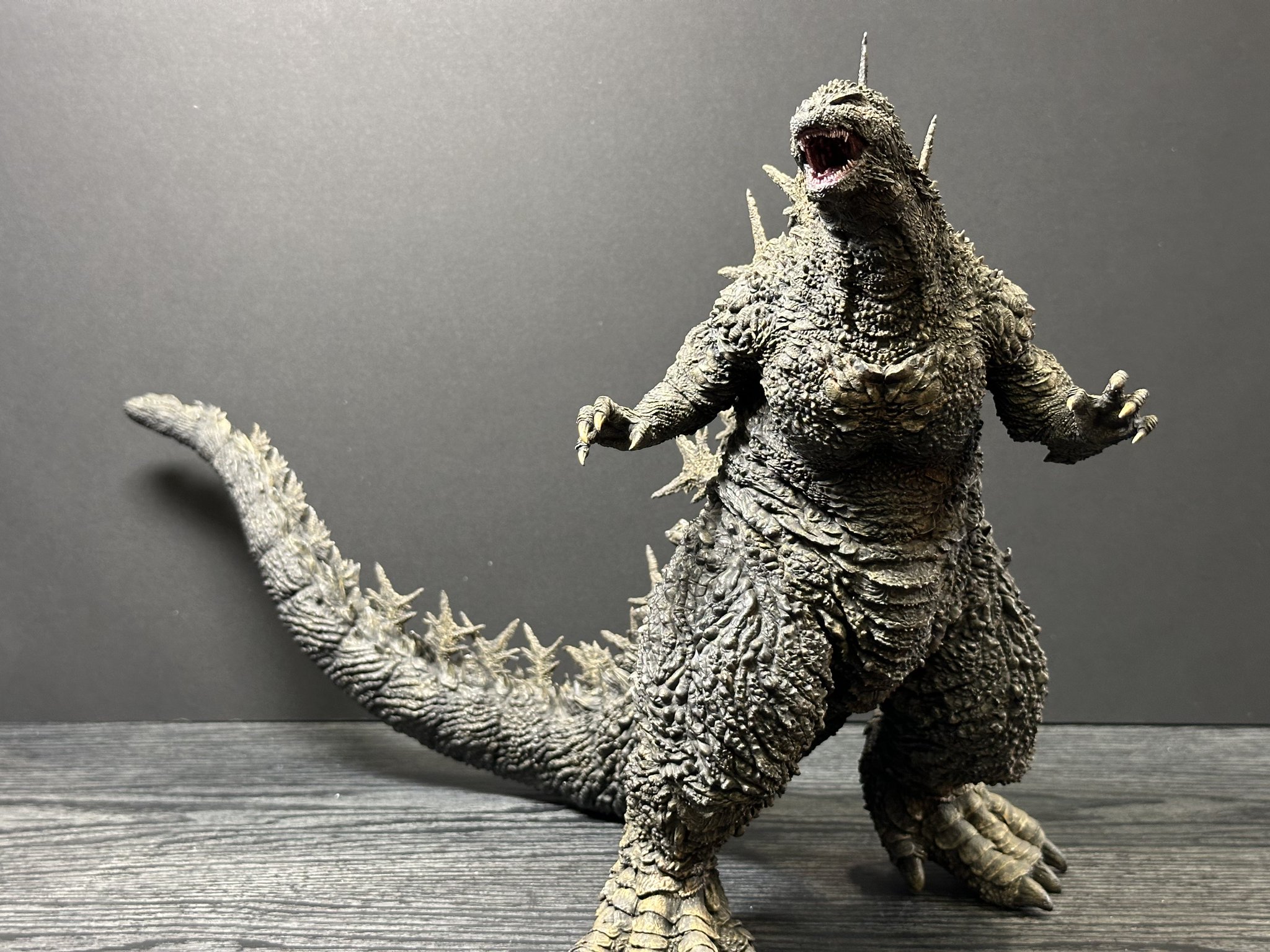 酒井ゆうじ造形工房、キンゴジレジンキット完成品です。 ババヤガ on X: