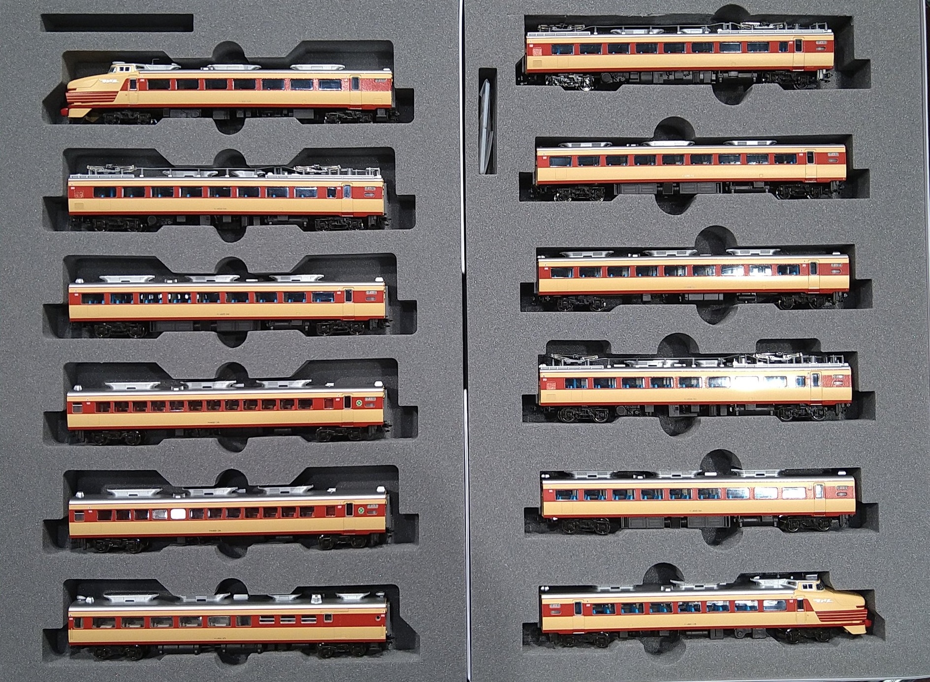 トミー485系初期ボンネット 12両 希少品 トミー485系初期ボンネット 12