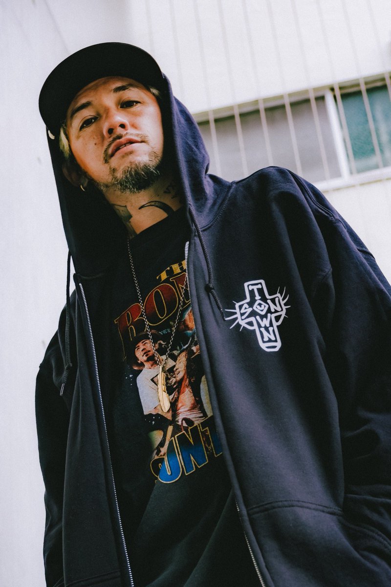 SUNTOWN GOOD'S INFO】 SUNTOWN CROSS ZIPUP Hoodie ¥8000 - in tax