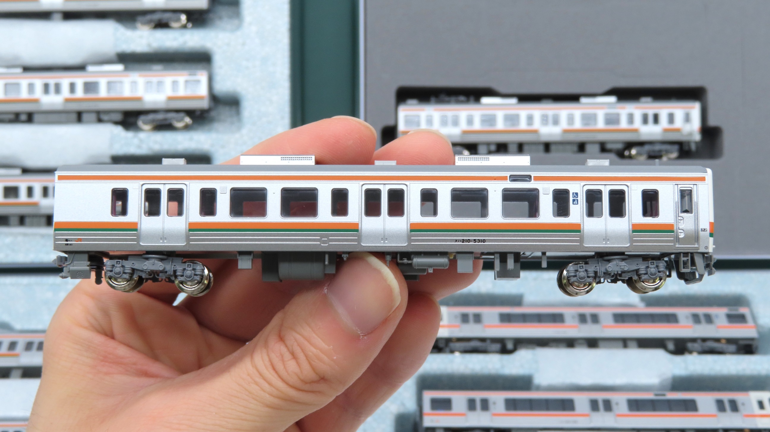 10-1861 211系5000番台(東海道本線) 3両セット(動力付き) Nゲージ 鉄道