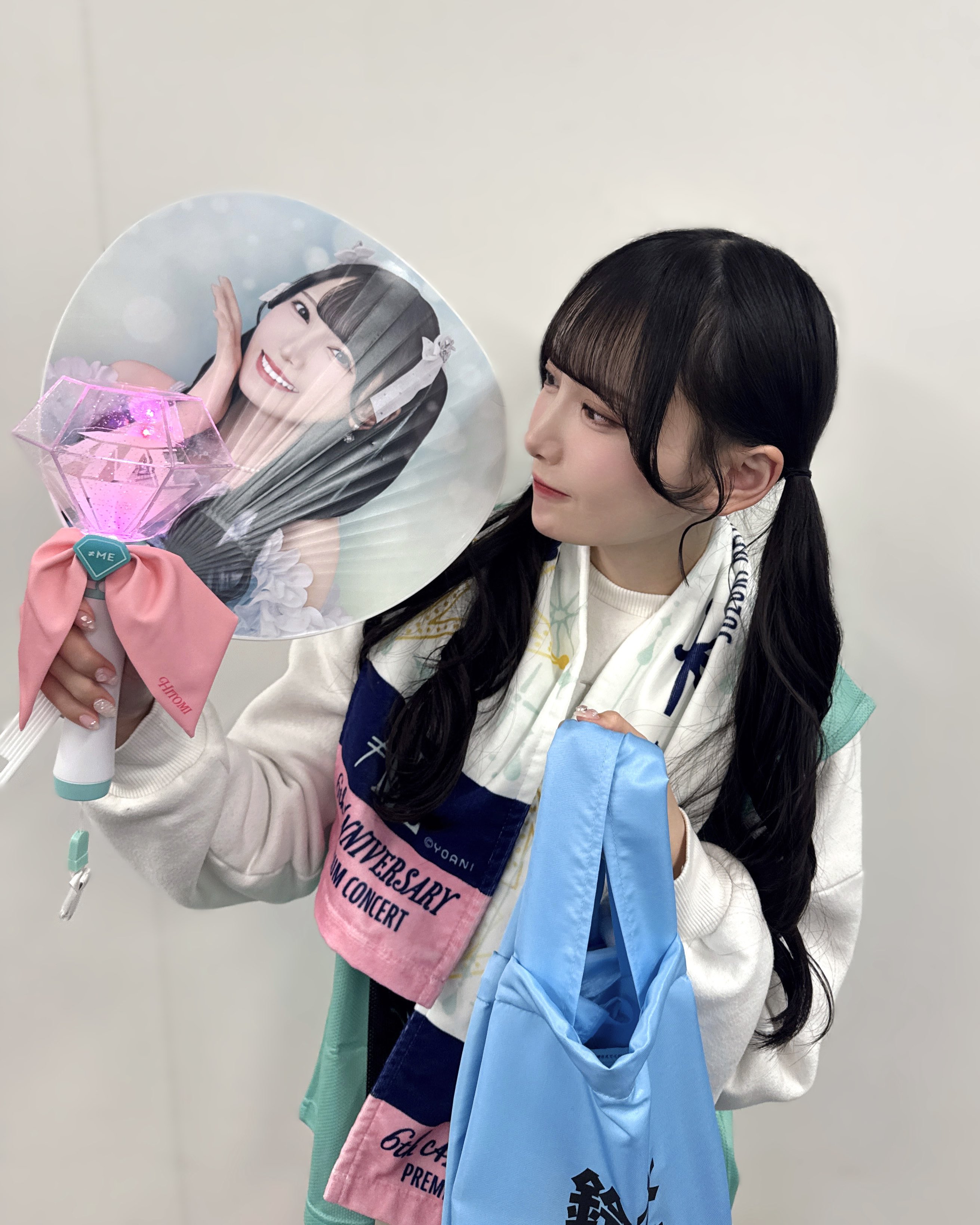 鈴木瞳美 生写真 直筆 アクスタ 缶バッジ ペンライトフィルム うちわ