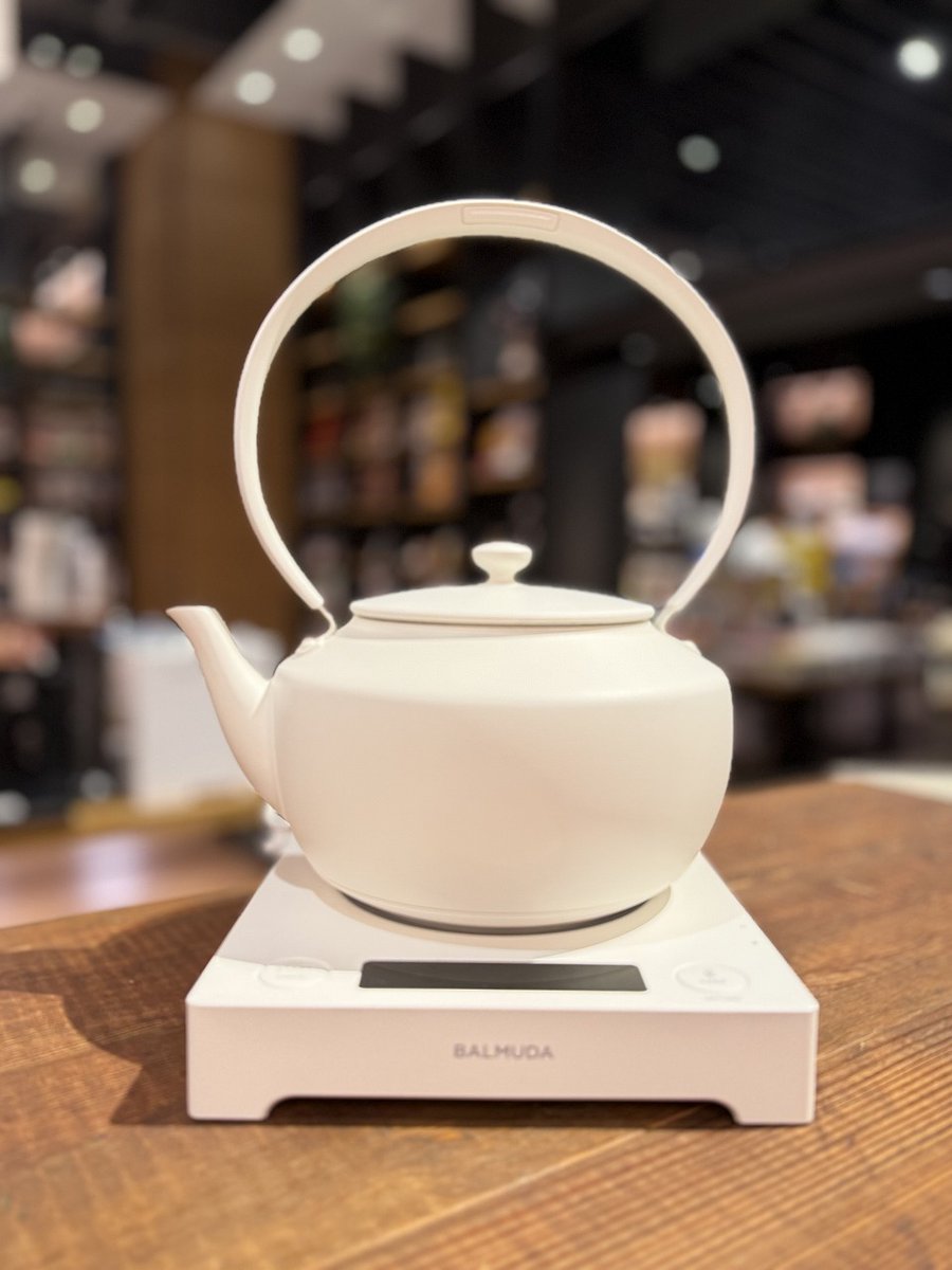 王様のブランチ】 🌛BALMUDA MoonKettle やかんの機能美をとり入れ