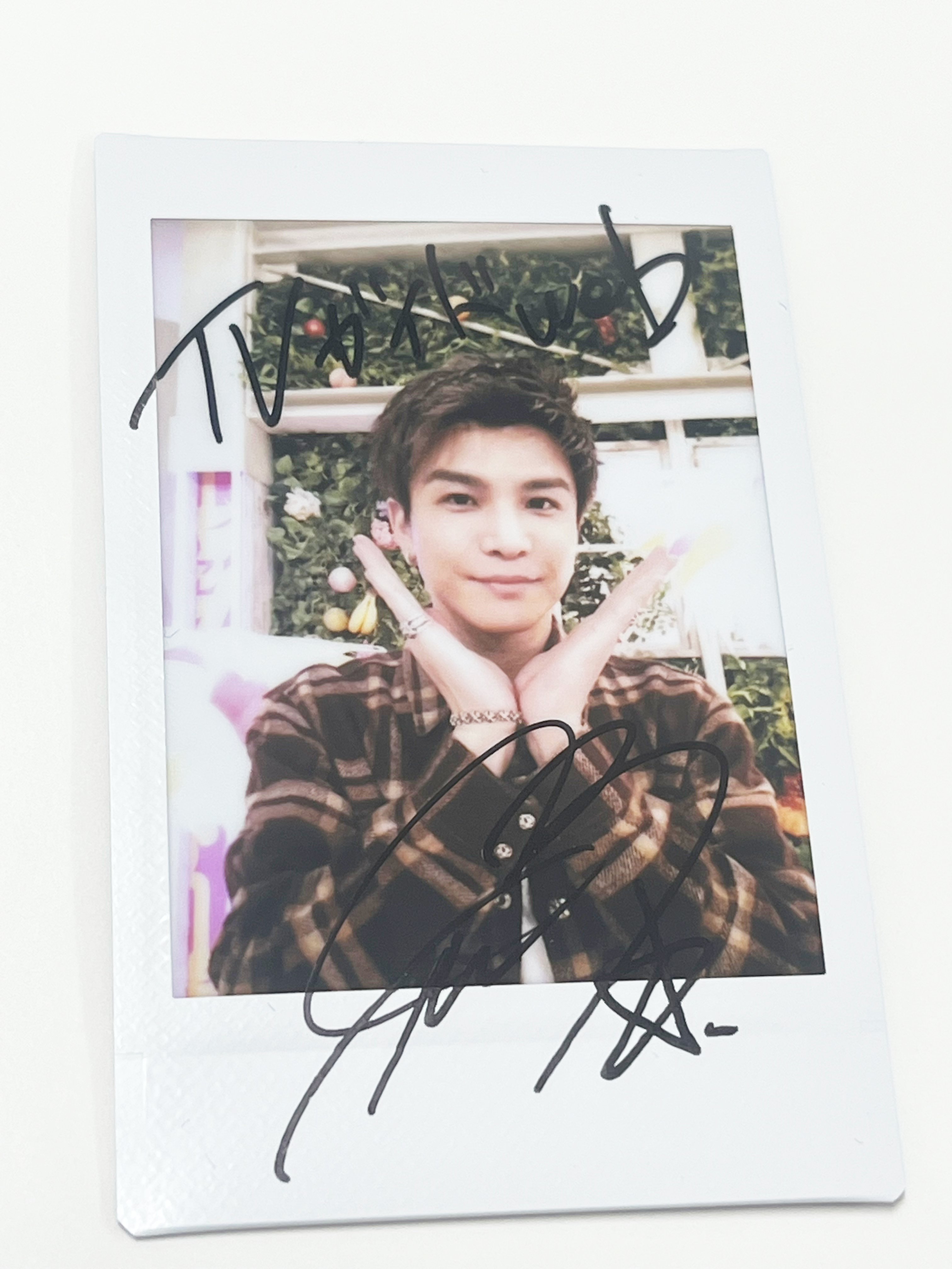 岩田剛典 サイン入りチェキ 【公式通販】