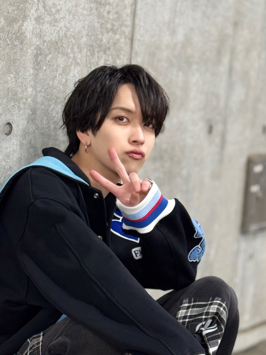 可愛すぎ衣装👕👖🟦 #EIKI #MAZZEL #まぜジャック #MAZZEL_KKG