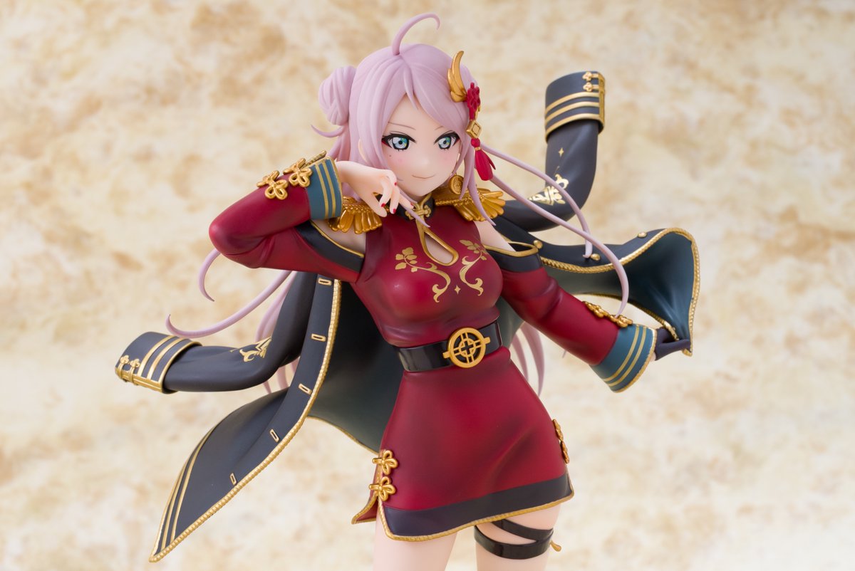 完璧な美貌と、その裏にある寂しがりで純粋な本質。 色んな魅力を持つ