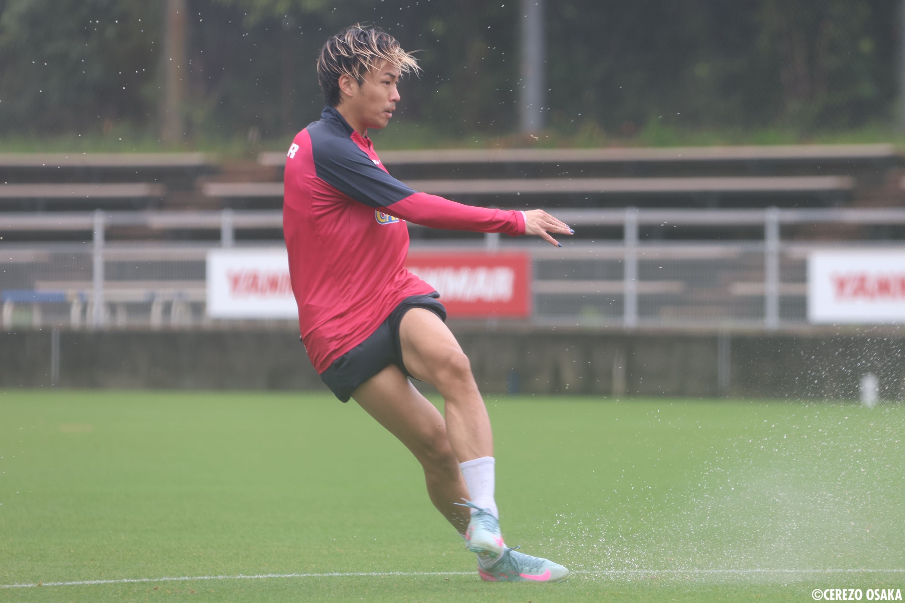 フロンターレ5 ジャージ下 首里城再建に寄付 フロンターレ5 ジャージ下