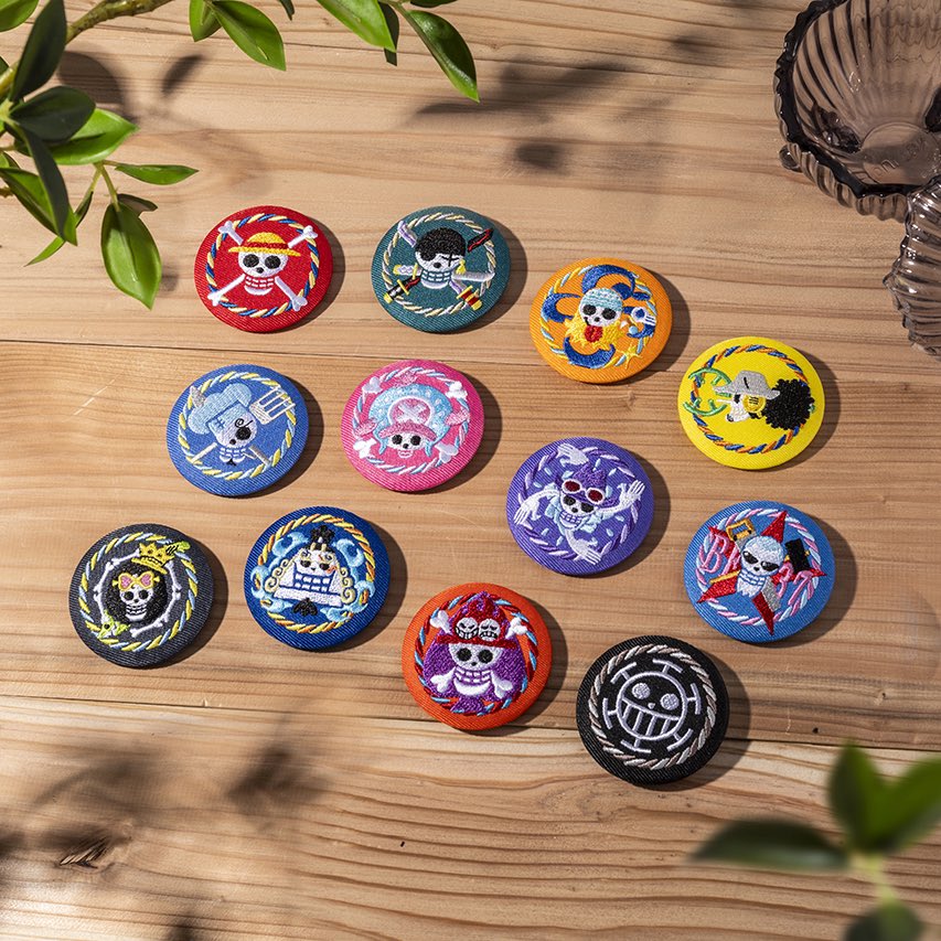 グッズ情報】 #麦わらストア 店舗＆オンラインで 『刺繍缶バッジ』第2