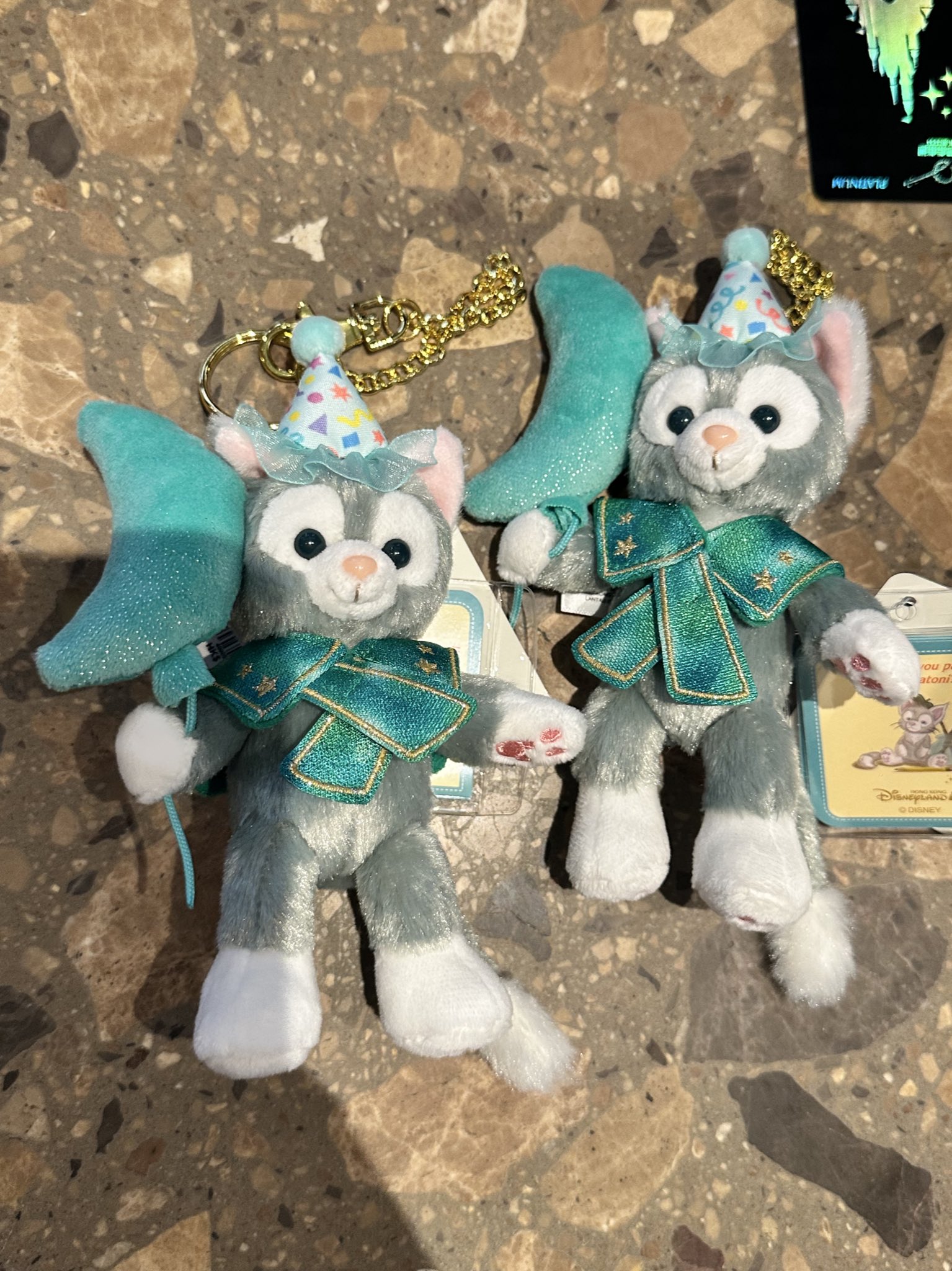 香港ディズニー ダッフィー ぬいぐるみキーチェーンセット 香港