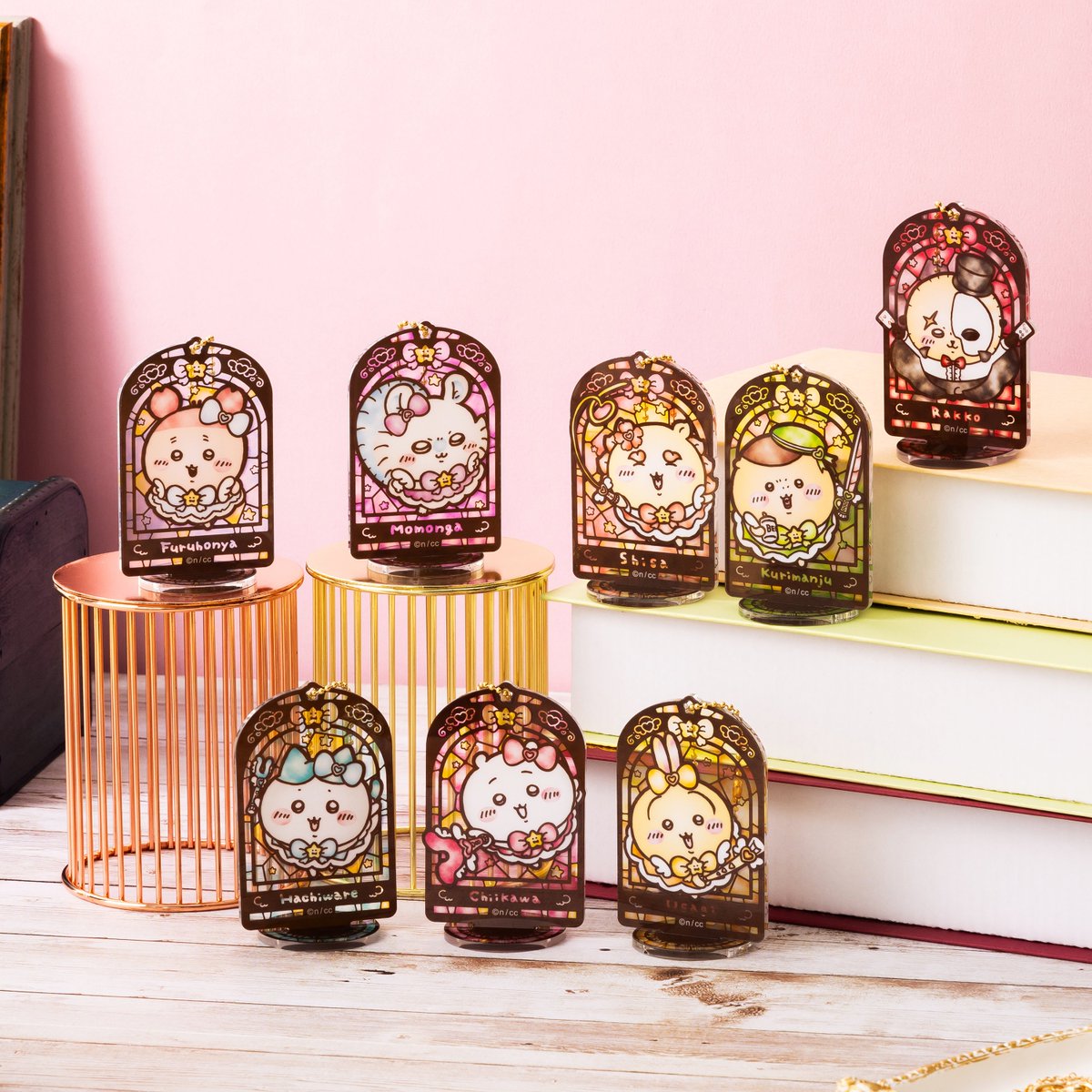 ちいかわグッズ マグカップ アクリルスタンド ラバーストラップまとめ