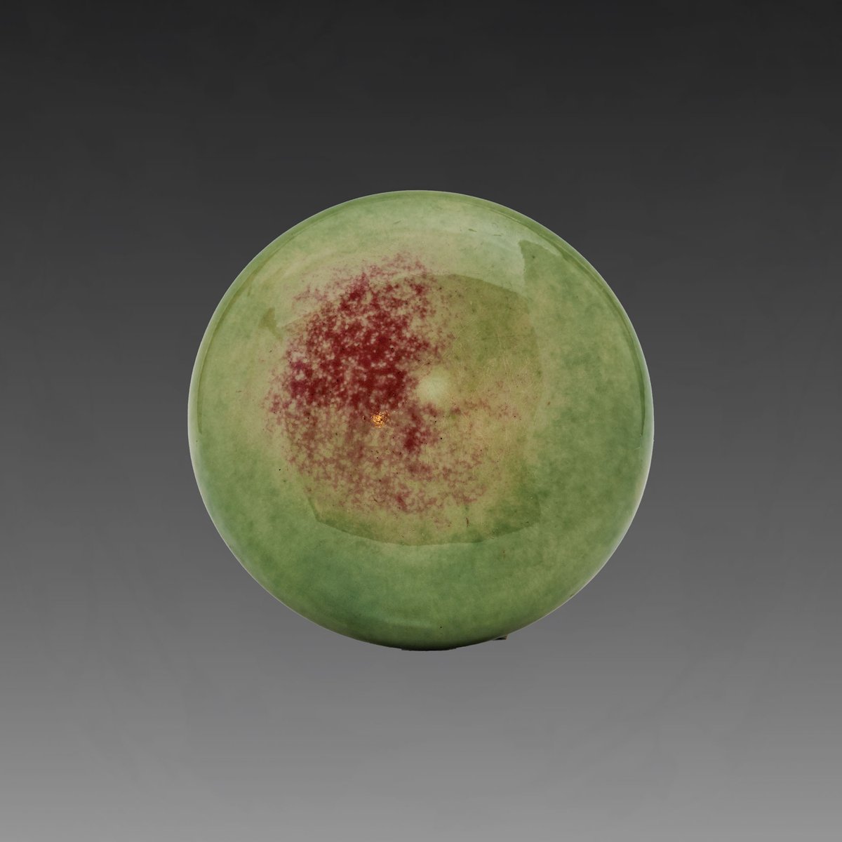 ハ 中国 リンゴ緑釉香合 乾隆年製銘 合わせ木箱付 送料込み0421 ハ