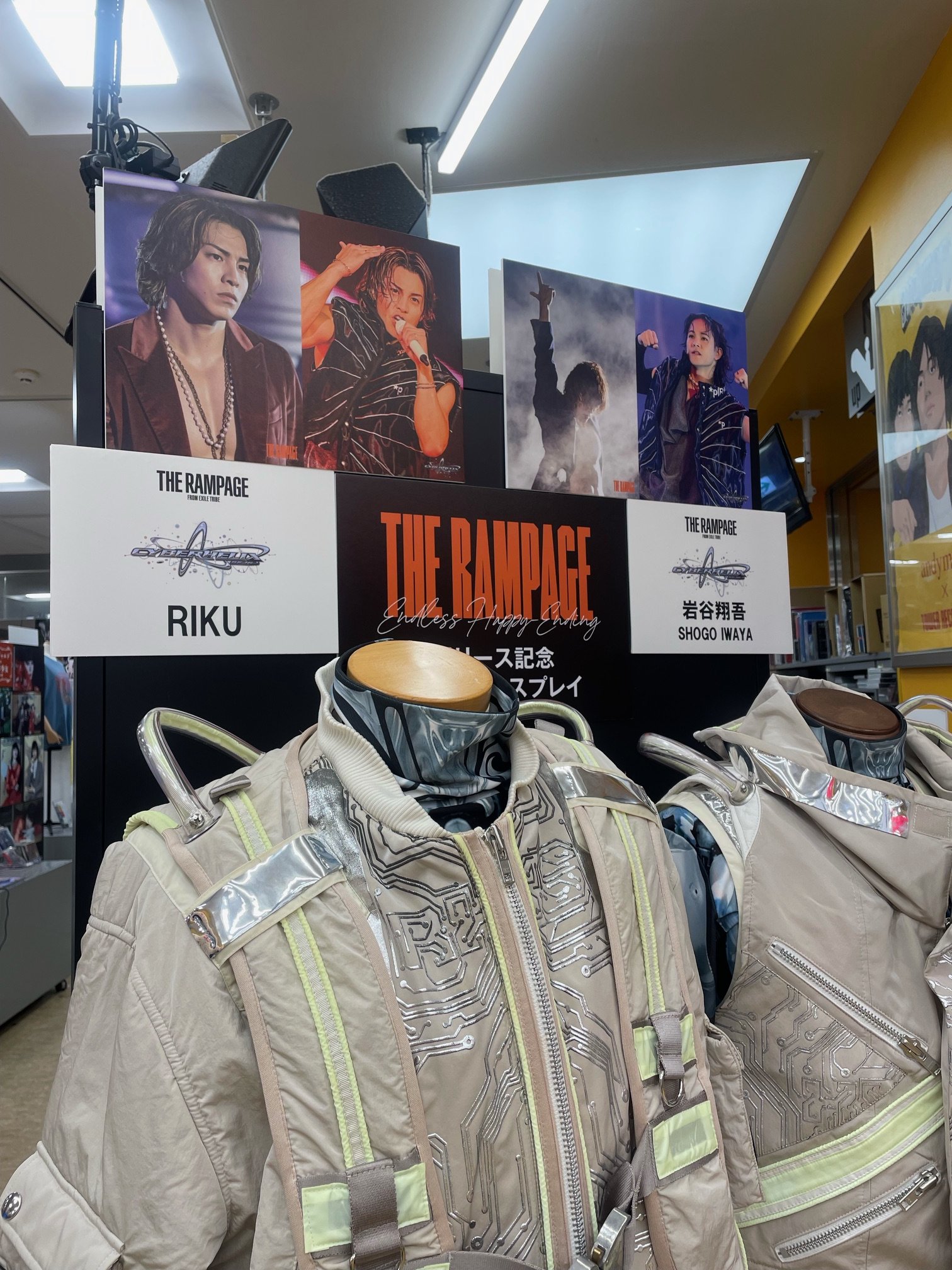 THE RAMPAGE RIKU タワレコ パネル THE RAMPAGE RIKU タワレコ パネル
