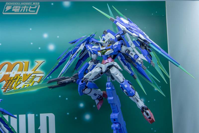 新品未開封】メタルビルド ダブルオークアンタフルセイバー Amazon.co