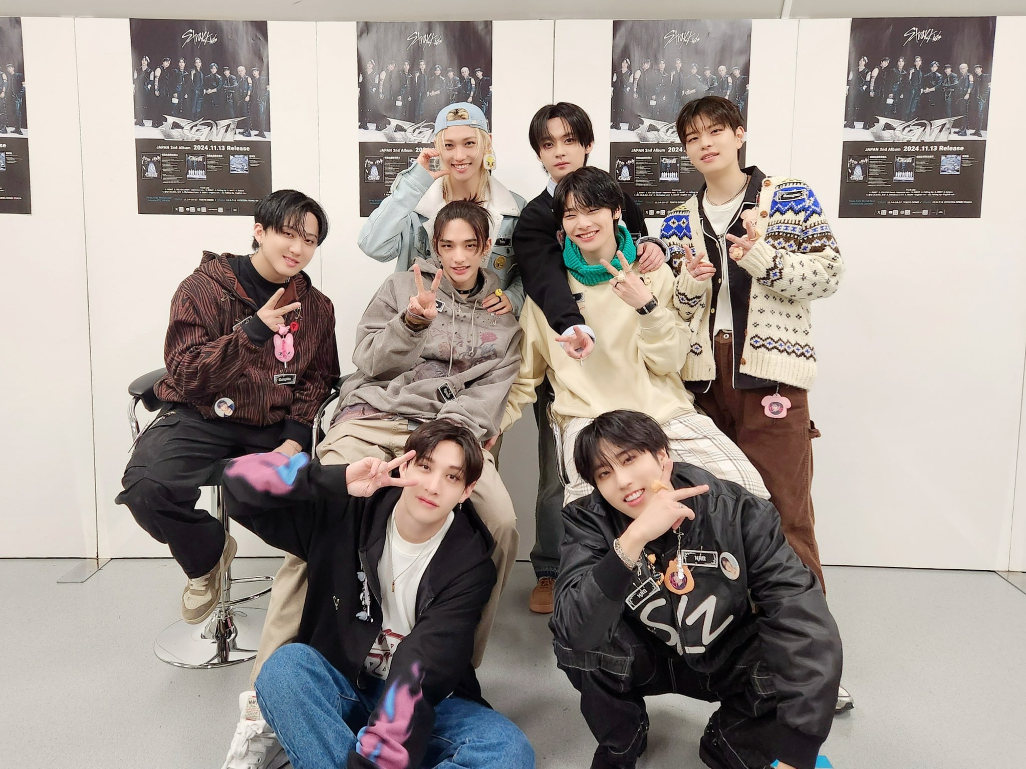 StrayKids フーディ Mサイズ アメリカ 闇zoo 未着用 スキズ StrayKids