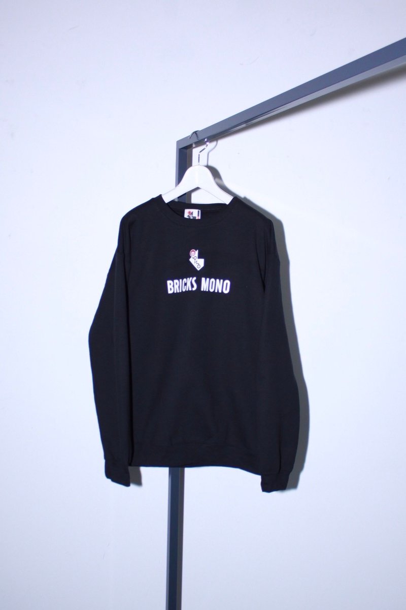 Bricks MONO by Y.T. Bricks MONO Crewneck Sweat Shirt（Black