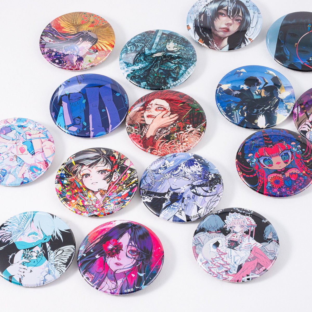 グッズ紹介】 感情展の世界観を落とし込んだトレーディング缶バッジも