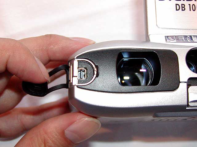 ペンタックス、デジタルカメラ内蔵双眼鏡「DIGIBINO」