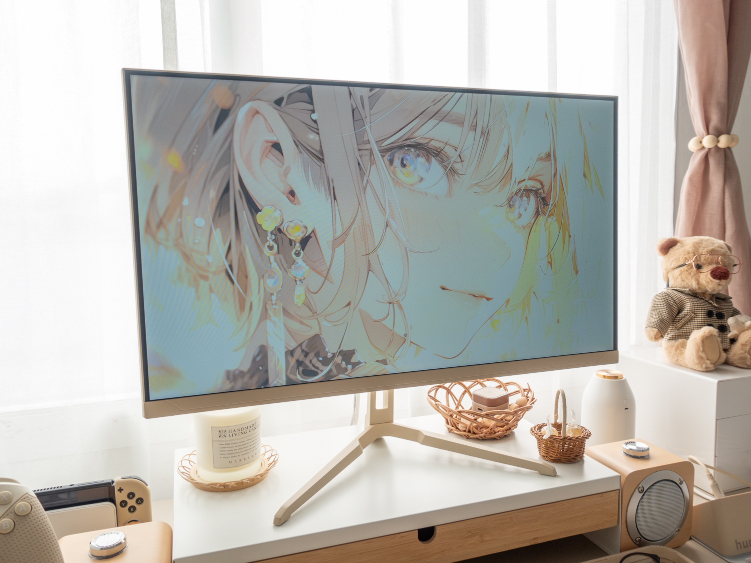 Pixio、ベージュカラーの200Hz対応ゲーミングモニター - PC Watch