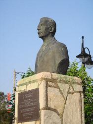 レフカダ島 その1 小泉八雲＝ラフカディオ・ハーン生誕地 : 日刊