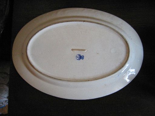 洛陽の牡丹の磁器の皿を手で描いて、中国式の家庭装飾の置物、特色の