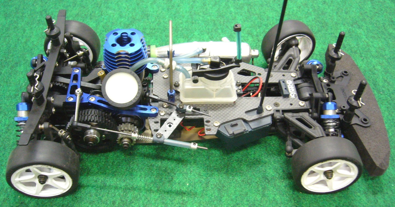 京商エンジンカーV-ONEボディなしジャンク 京商V-one エンジンカー