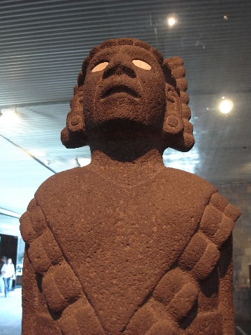 国立人類学博物館（6） 太陽の石 「アステカ・カレンダー」 : ヤスコ