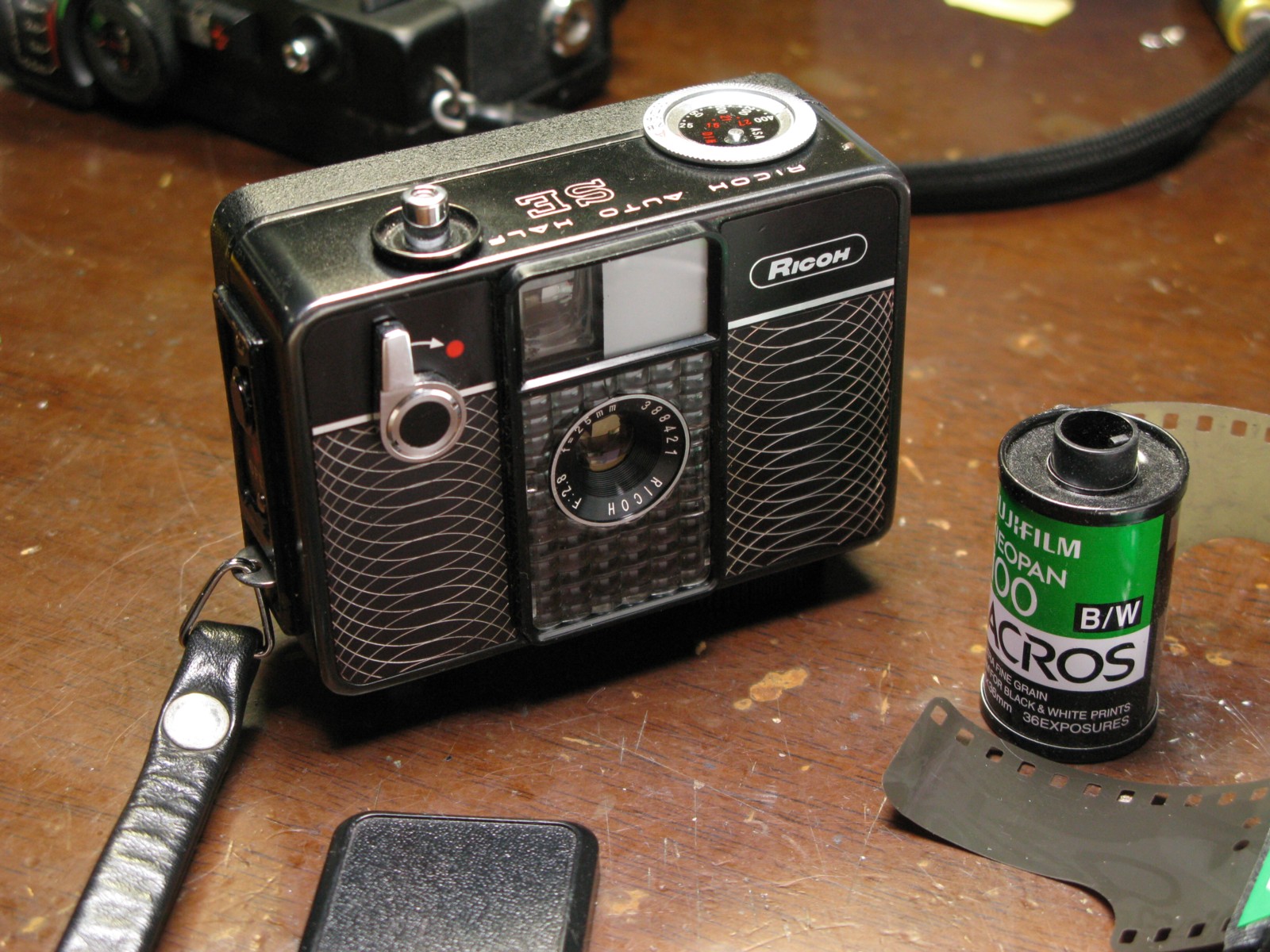 RICOH AUTO HALF SE オートハーフ レアブラック 美品 人気 RICOH AUTO