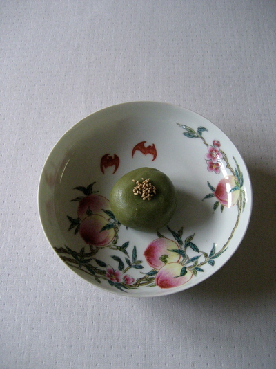 香炉 メノウ 桃とコウモリ 香炉 メノウ 桃とコウモリ 桃と蝙蝠 平碗