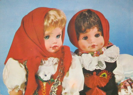 大きなチェコスロヴァキアの民族衣装人形 : Der Liebling ～蚤の市