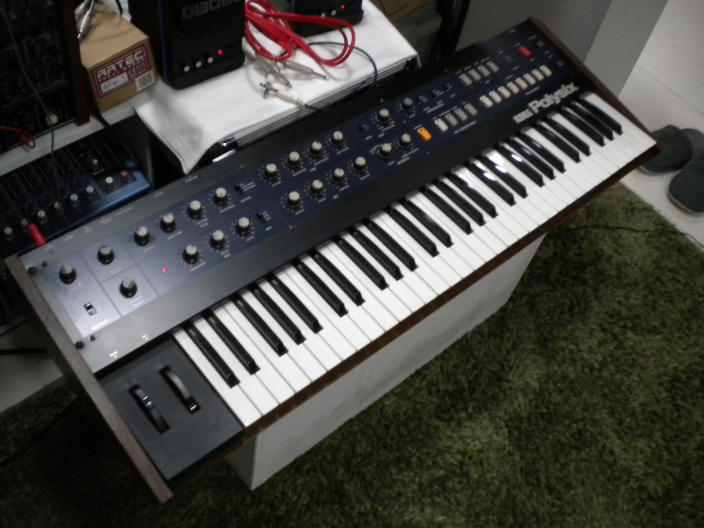 良品！ KORG POLYSIX アナログシンセサイザー コルグ ポリシックス