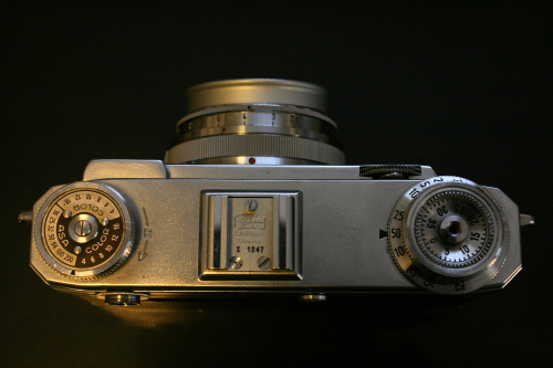 逆襲のフィルムカメラ #5ーContax IIa and Biogon 21mm : COMPLEX CAT