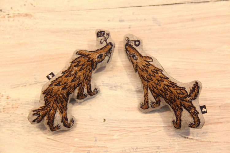 ミナペルホネン オオカミブローチ 新品未使用 ミナペルホネン ブローチ