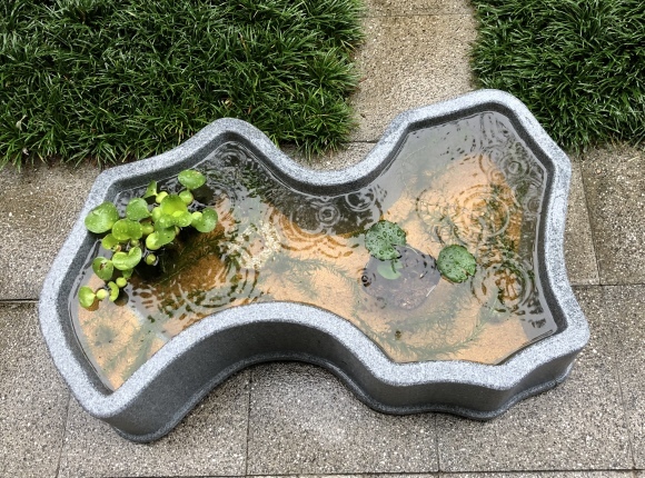 なごみ池 M 30L (庭園埋め込みタイプ)池 プラ池 ひょうたん池 埋め込み