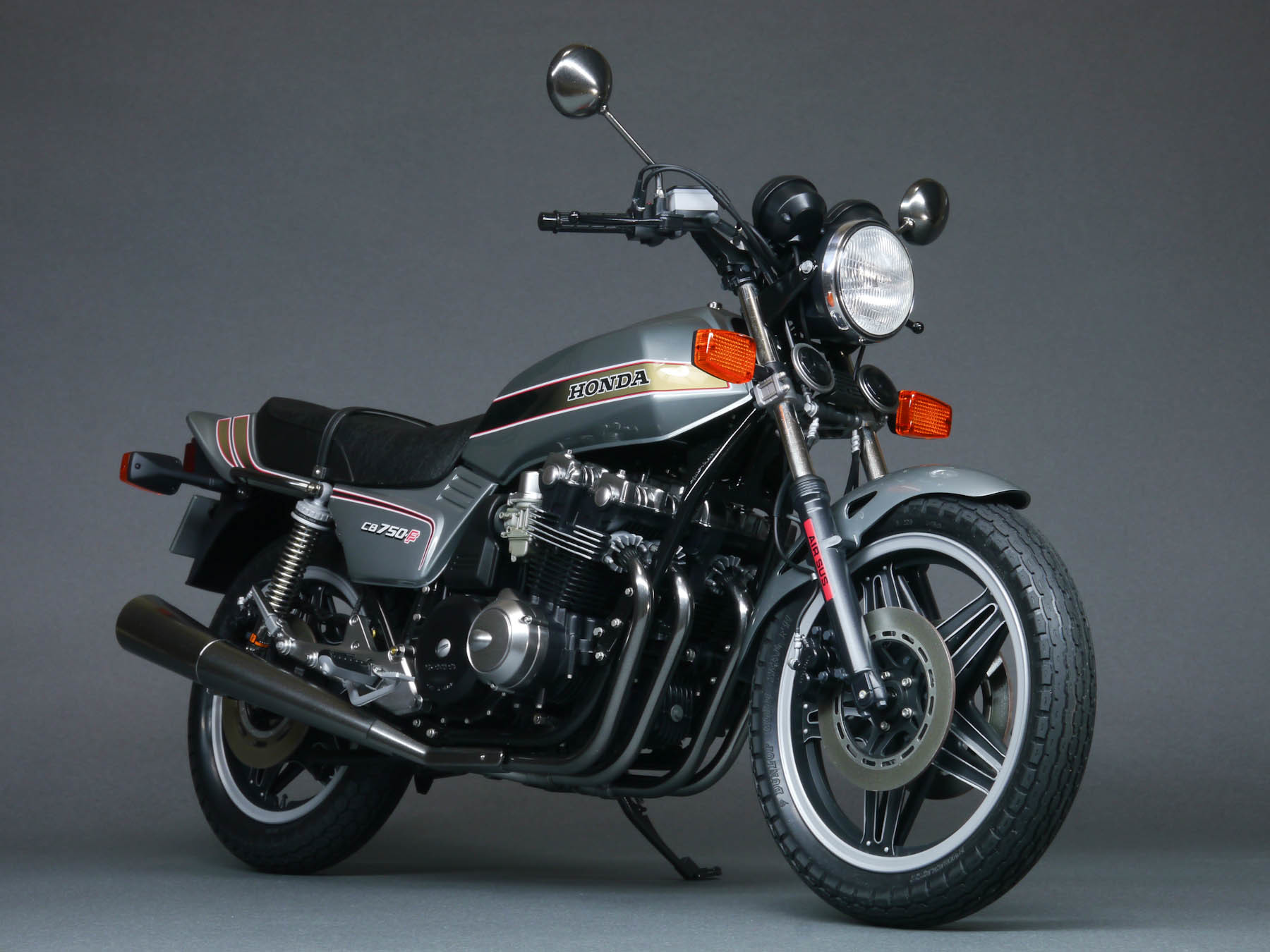 TamiyaHONDA CB750F 1/6bigscaleスケールモデル完成品 タミヤ 1/6
