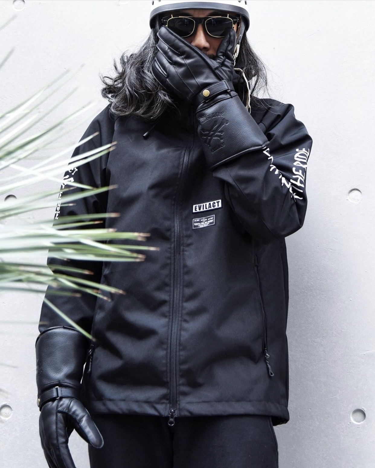 THE BACK HORN シェルパーカー 飛柄プリント＆刺しゅう全開パーカー