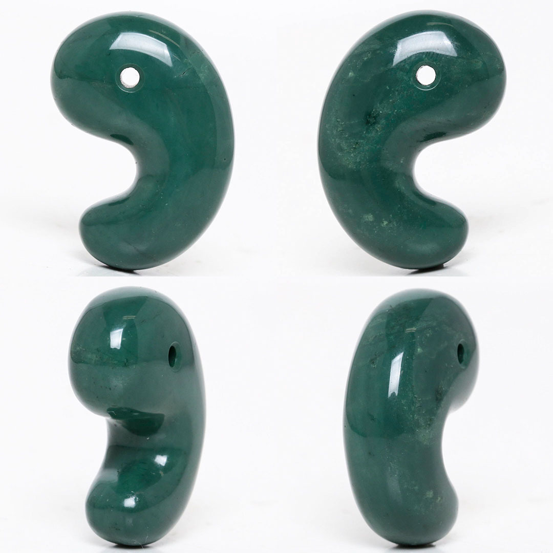 ✳出雲勾玉 1万個に1個しか無いレア勾玉‼️花仙山瑪瑙*芯部位の超極上