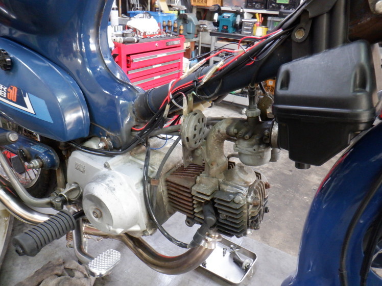 スーパーカブ50DX エンジンOH作業 分解編 : モーターヘッド サイクル
