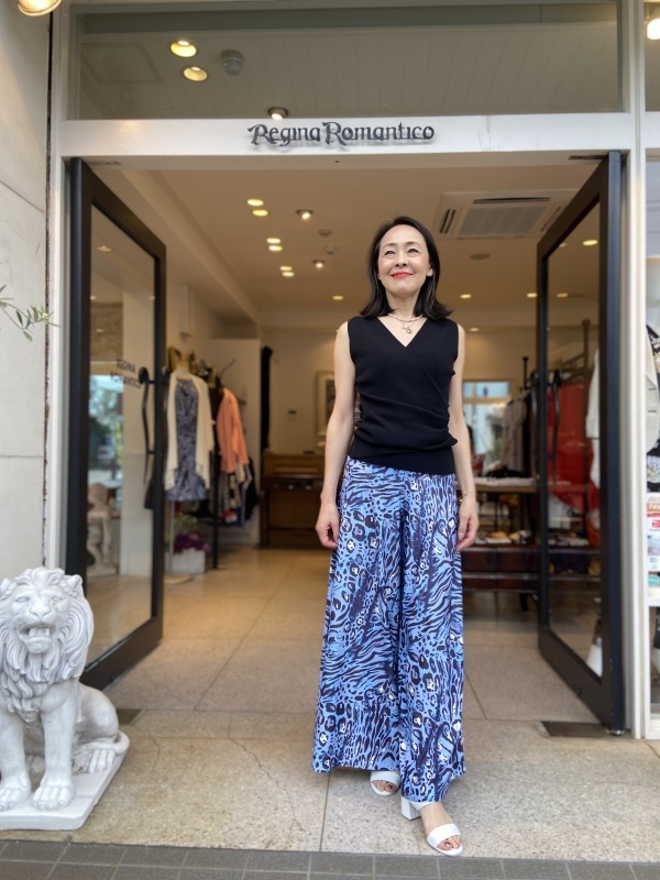 美品】レジィーナロマンティコ ガウチョパンツ 春夏 ジラフ柄 美品